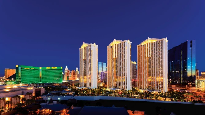 MGM Grand (Лас-Вегас, США): Огромный Развлекательный Комплекс с Казино, Боевой Ареной и Концертной Площадкой